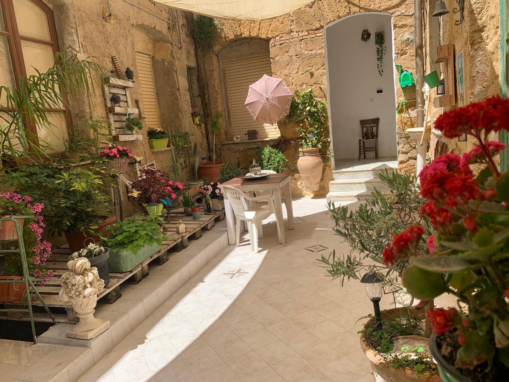 Appartamento Il Vecchio Cortile Agrigento Esterno foto