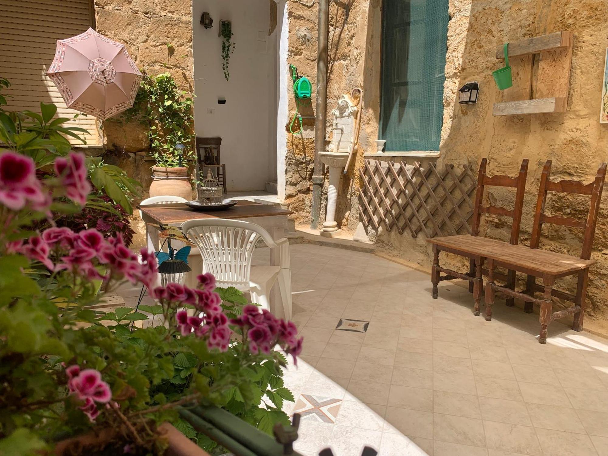 Appartamento Il Vecchio Cortile Agrigento Esterno foto